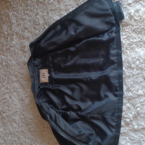 Leather Jacket - Picture 3 of 4